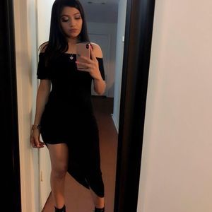 Meet your Posher, Roxana